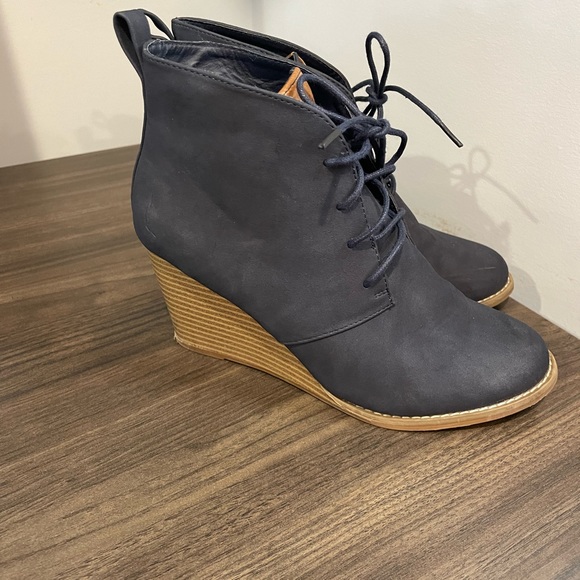 Nautica | Navy Blue Wedge Lace-up Ankle Booties 8 - Picture 1 of 4